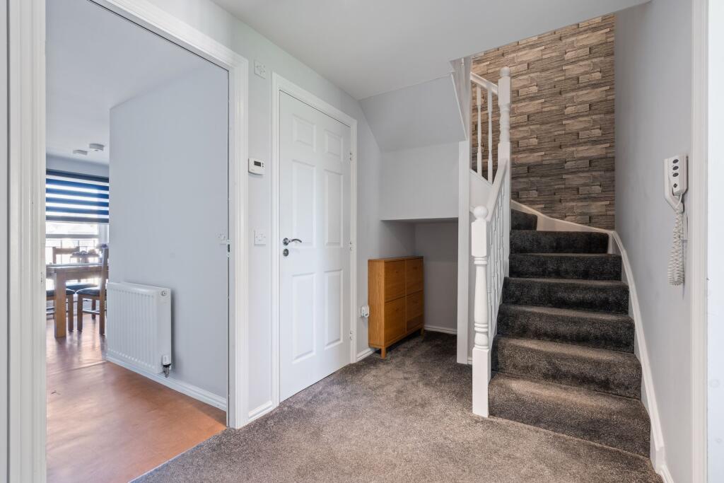 Apartment in Kirkcaldy - View 3