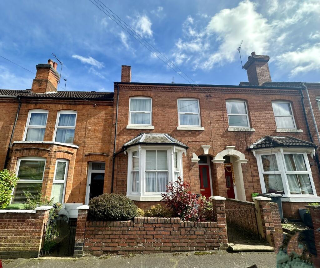 Main image of property: Claremont Road, Rugby, CV21 3NA