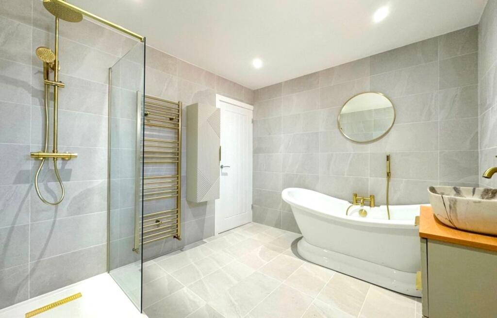 45, Garstang Drive, Seddons Farm, Bury BL8 photo 4