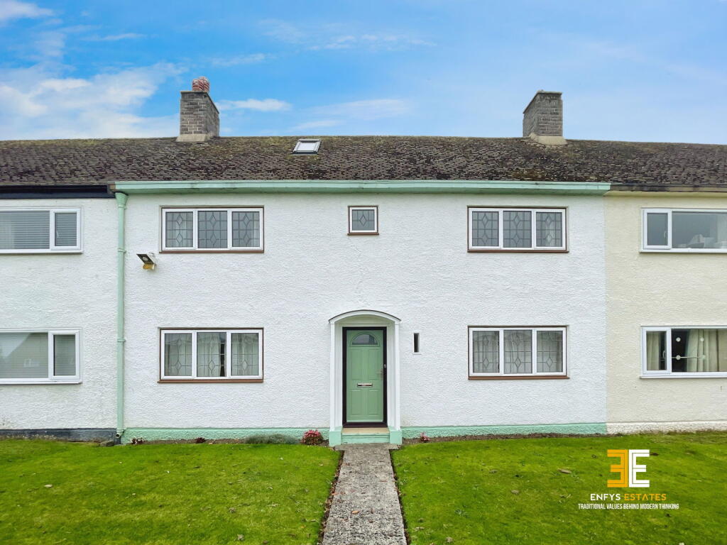 3-bed terraced on Maes Glas, Rhos On Sea, LL28, £160,000