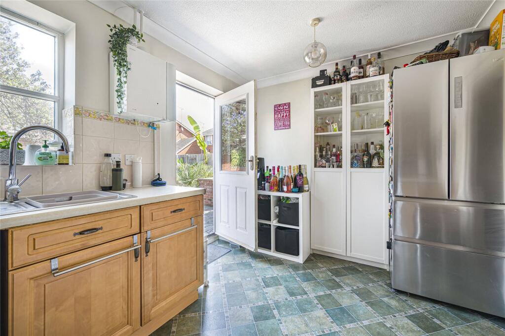 House in Dartford, Swanscombe and Greenhithe - View 5