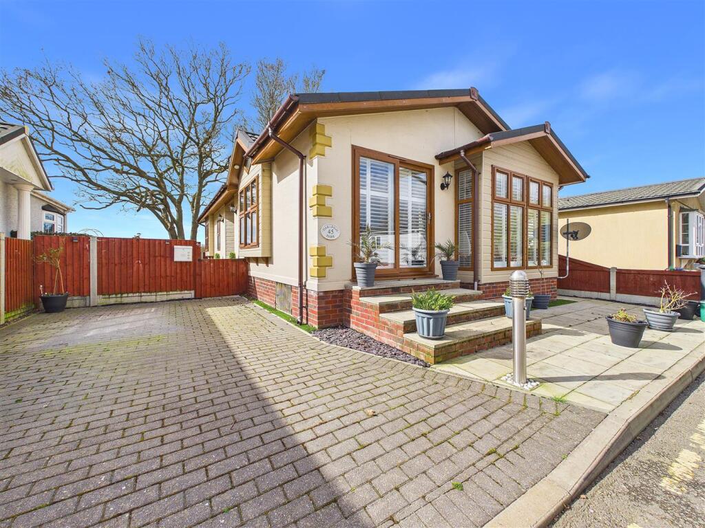 Main image of property: Clacton Road, Weeley