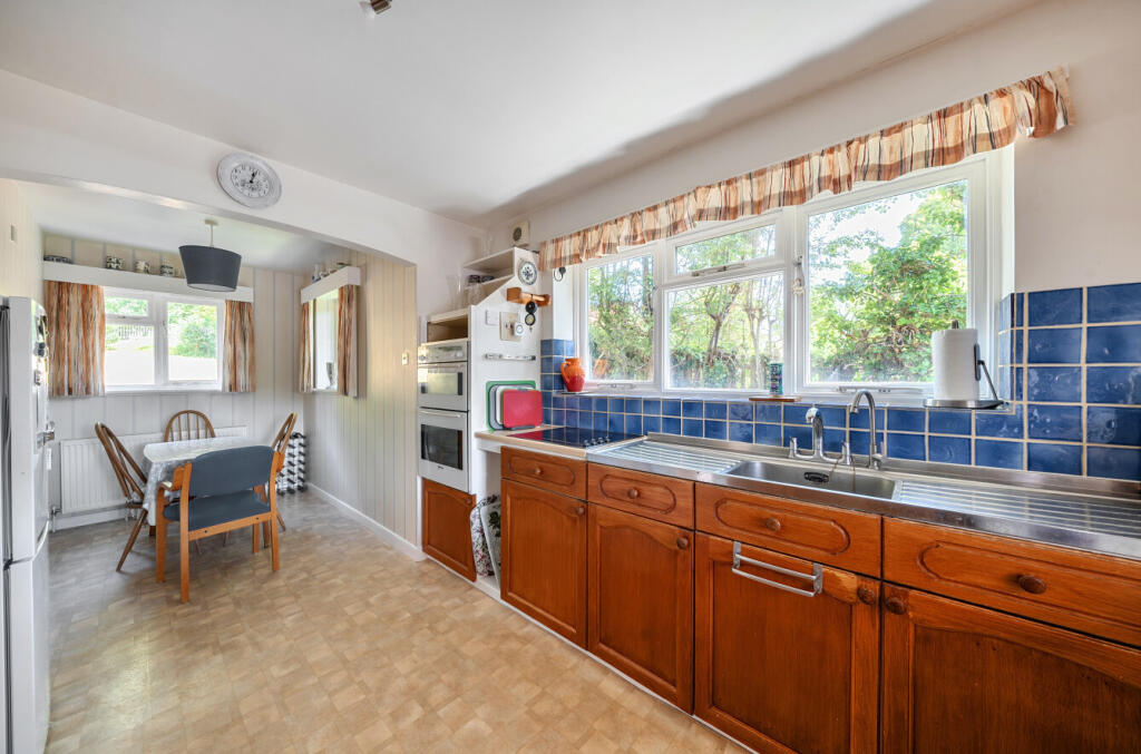 House in Winchester, Sparsholt - View 5