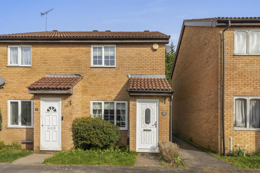 Main image of property: LANSDOWNE WAY, HIGH WYCOMBE