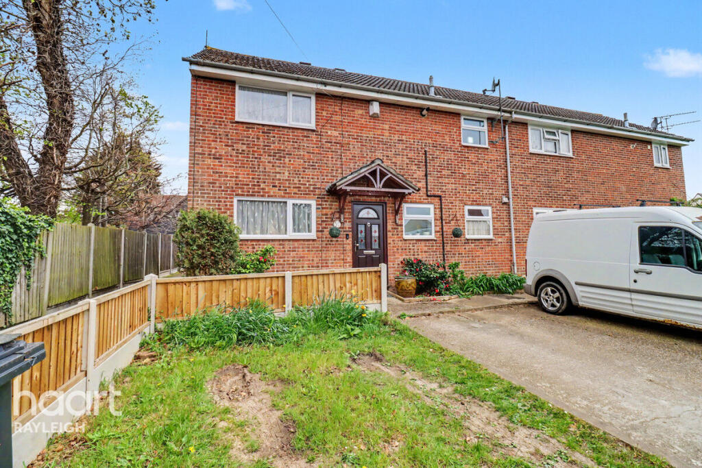 Main image of property: Hartford Close, Rayleigh