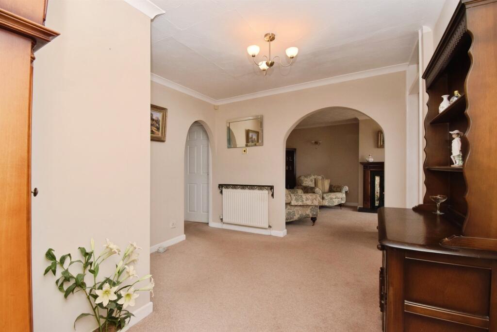 House in Oadby and Wigston, Leicestershire - View 4