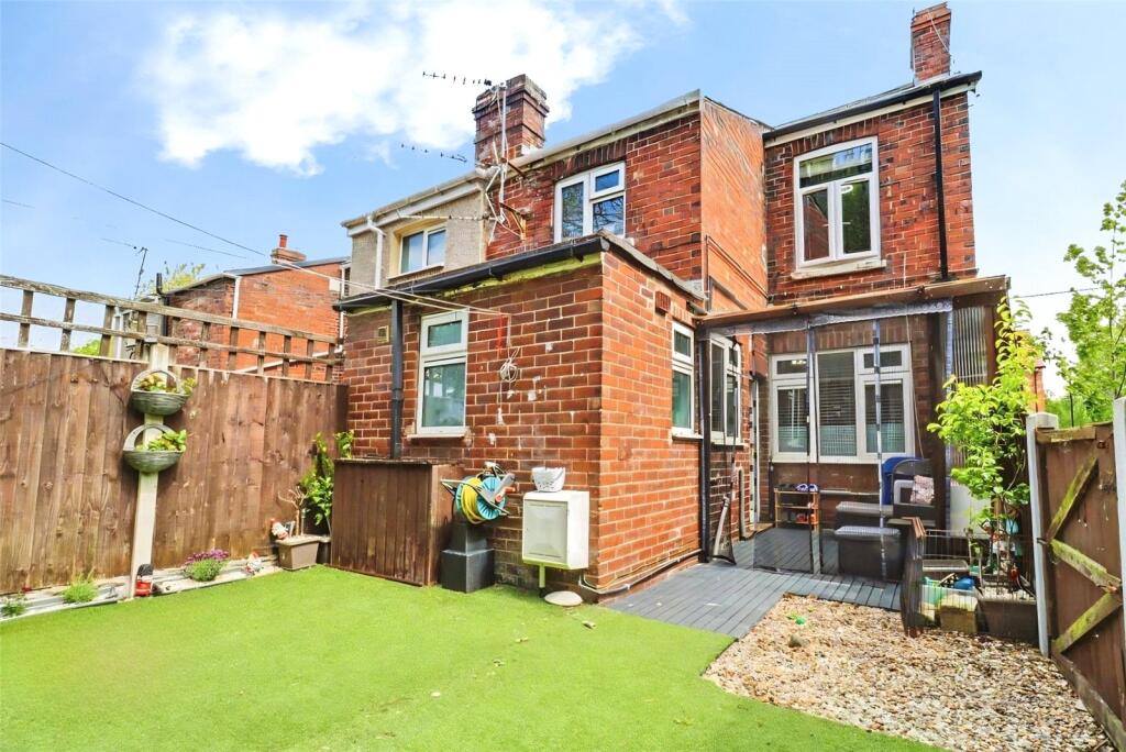 House in Doncaster - View 4