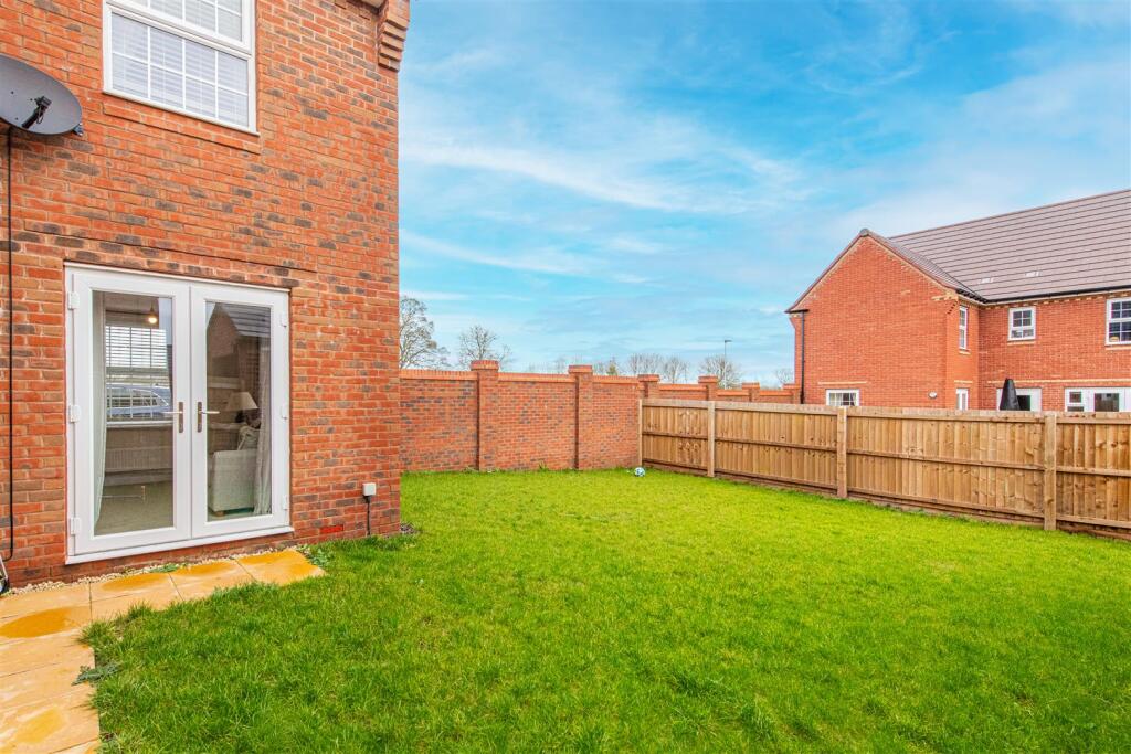 House in Northampton - View 3
