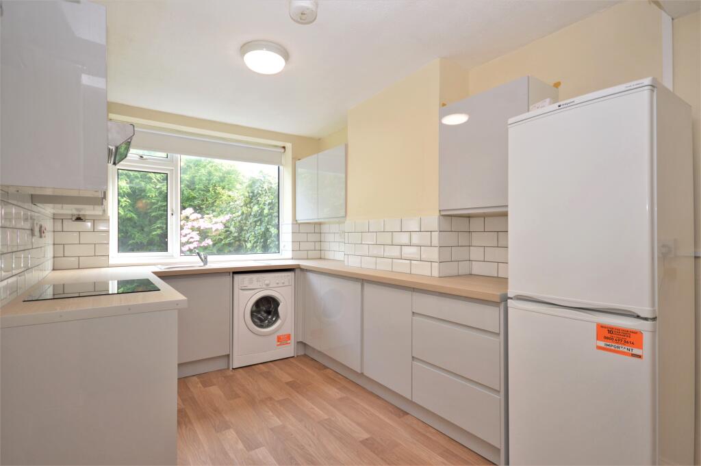 House in Brighton, Round Hill - View 3