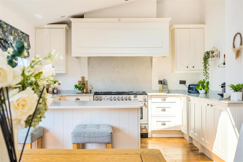 House in Maidstone, Bearsted - View 3
