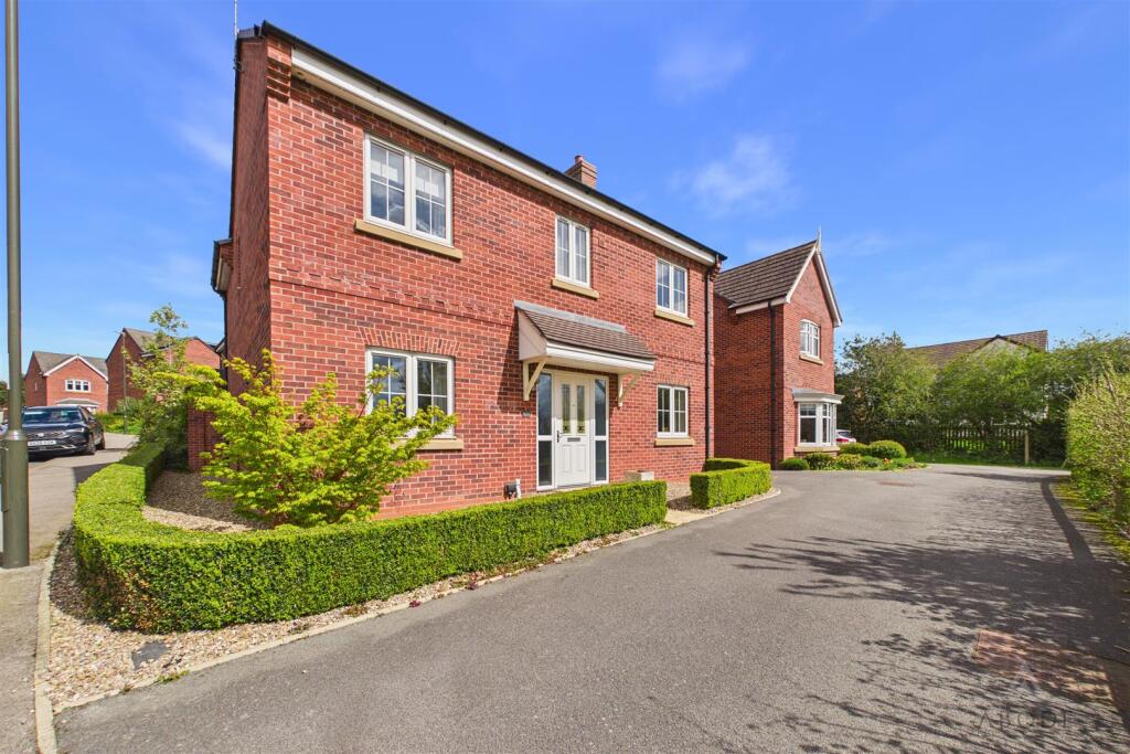 4-bed detached on Thorntree Road, Brailsford, Derbyshire, £435,000