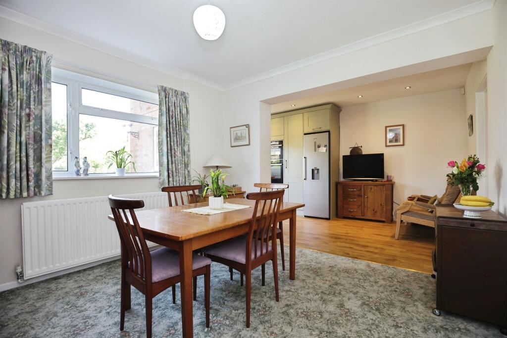 Fieldgate Lane, Whitnash, Leamington Spa photo 4