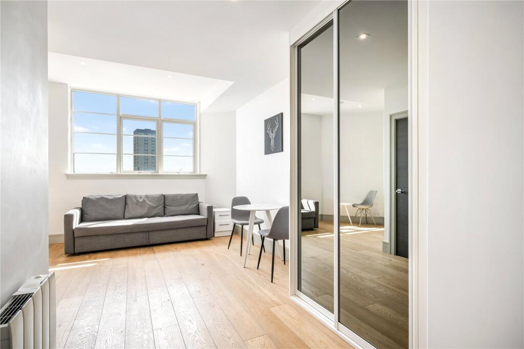 Studio apartment for rent