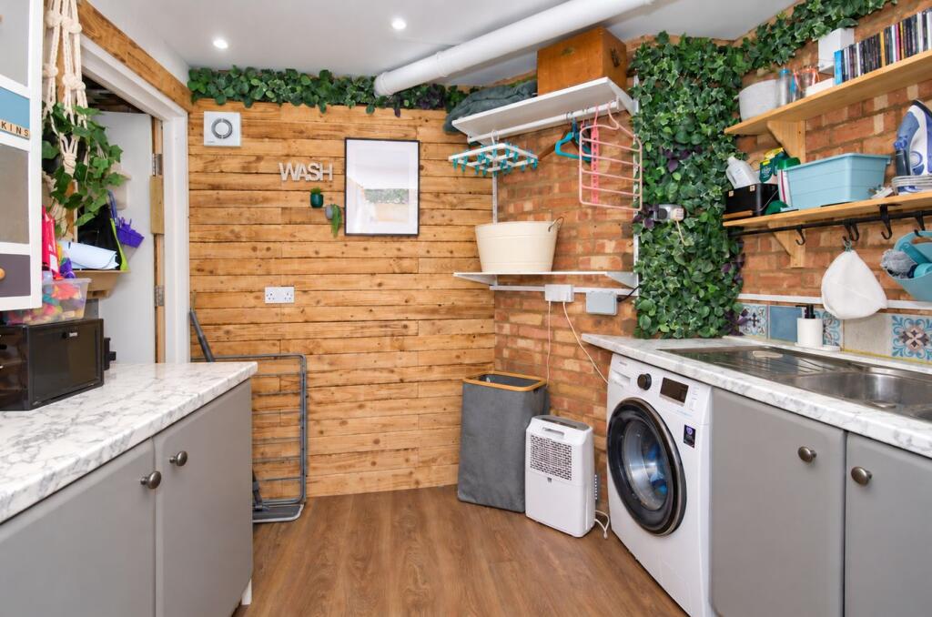 House in Rugby, Warwickshire - More