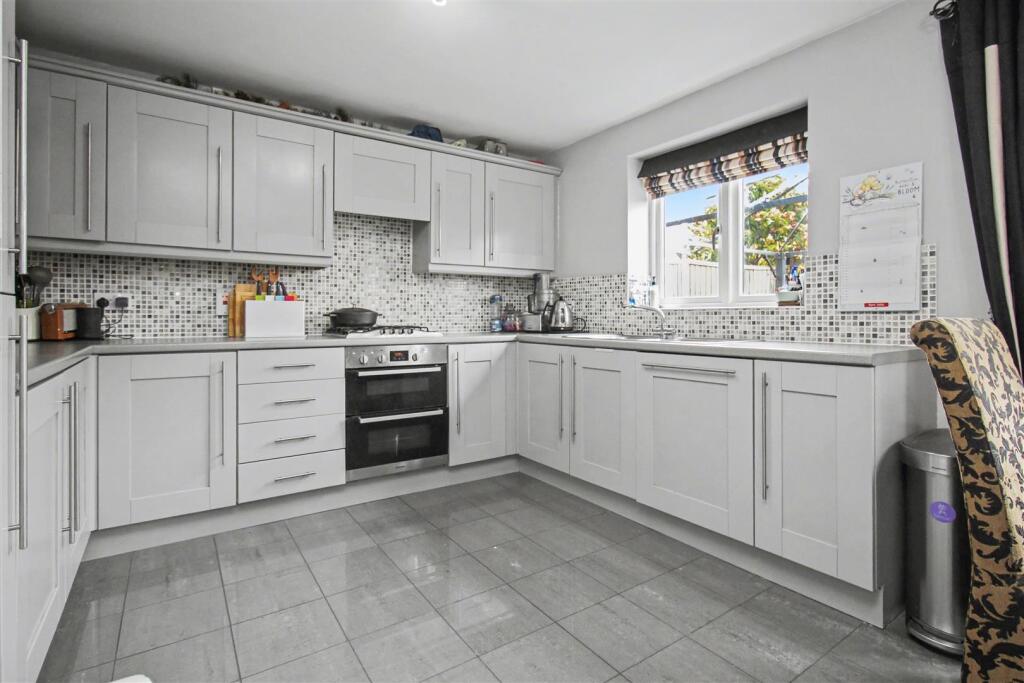 House in Northampton - View 5