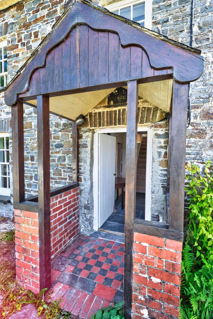 House in Pencader, Llanfihangel-ar-Arth - View 5