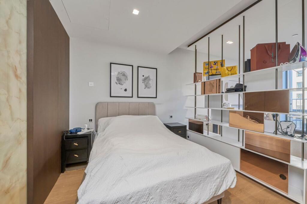 Apartment in London, South Bank, Waterloo - More