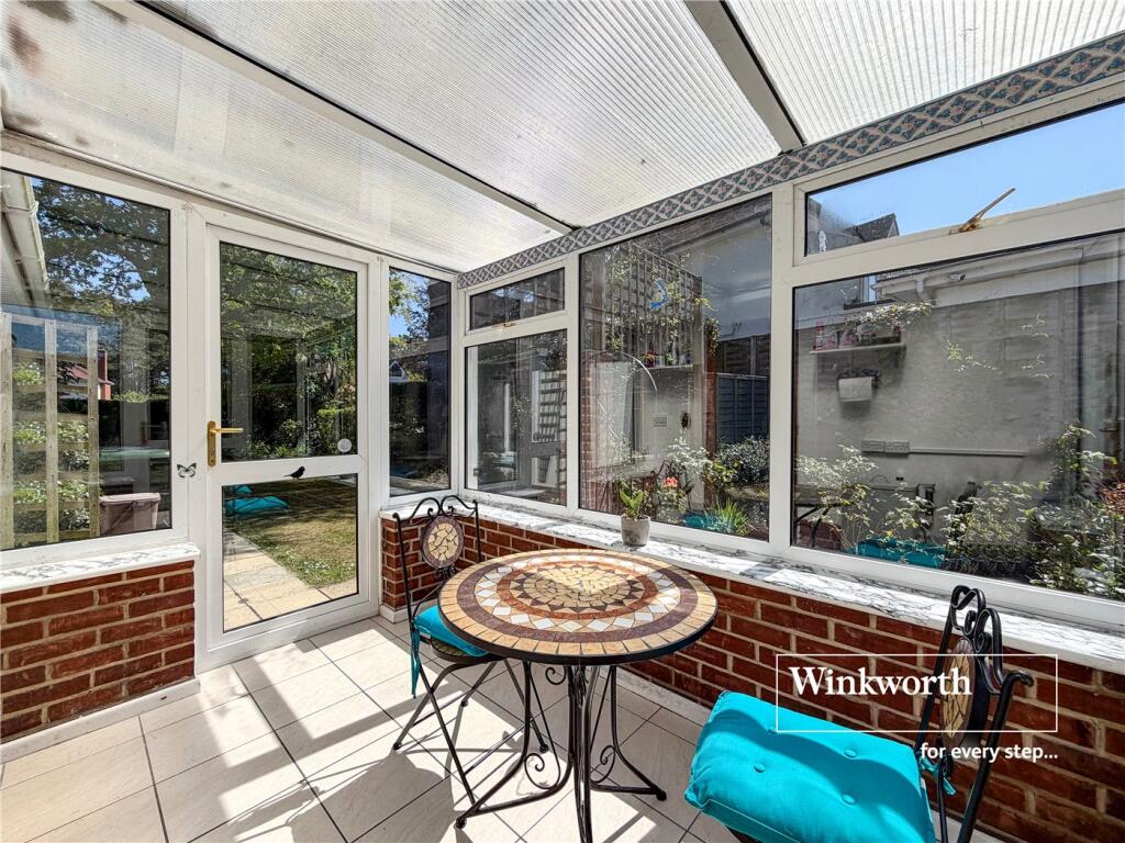 Golf Links Road, Ferndown, Dorset, BH22 photo 3