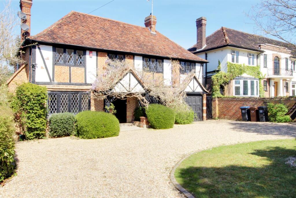 Main image of property: Brookmans Avenue, Brookmans Park