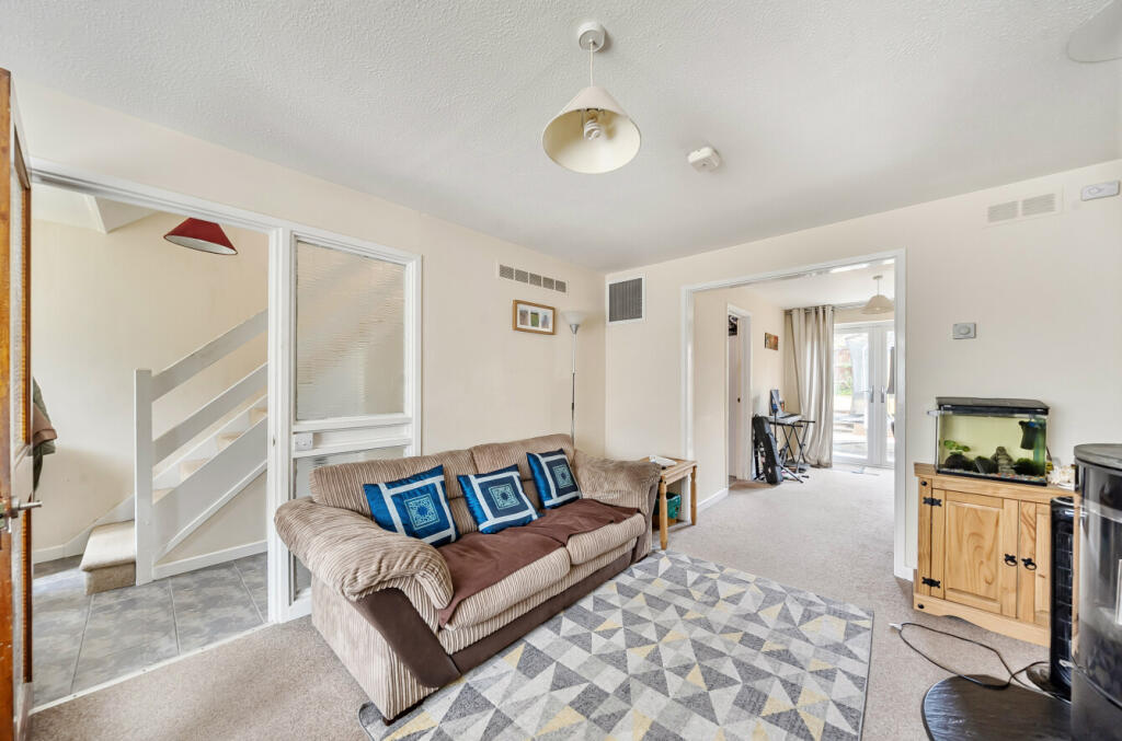 House in Wokingham, Emmbrook - View 5