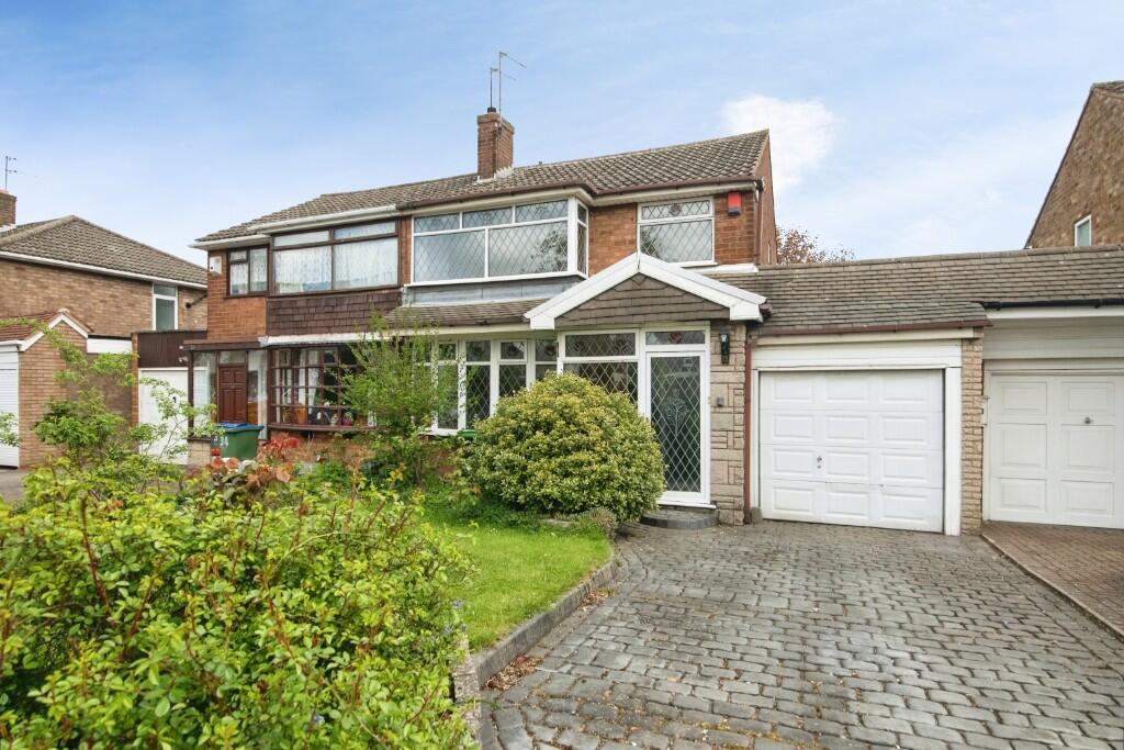 Main image of property: Elizabeth Walk, Tipton, West Midlands, DY4