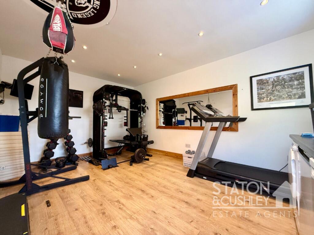 House in Ashfield, Kirkby-in-Ashfield, Nuncargate - View 5
