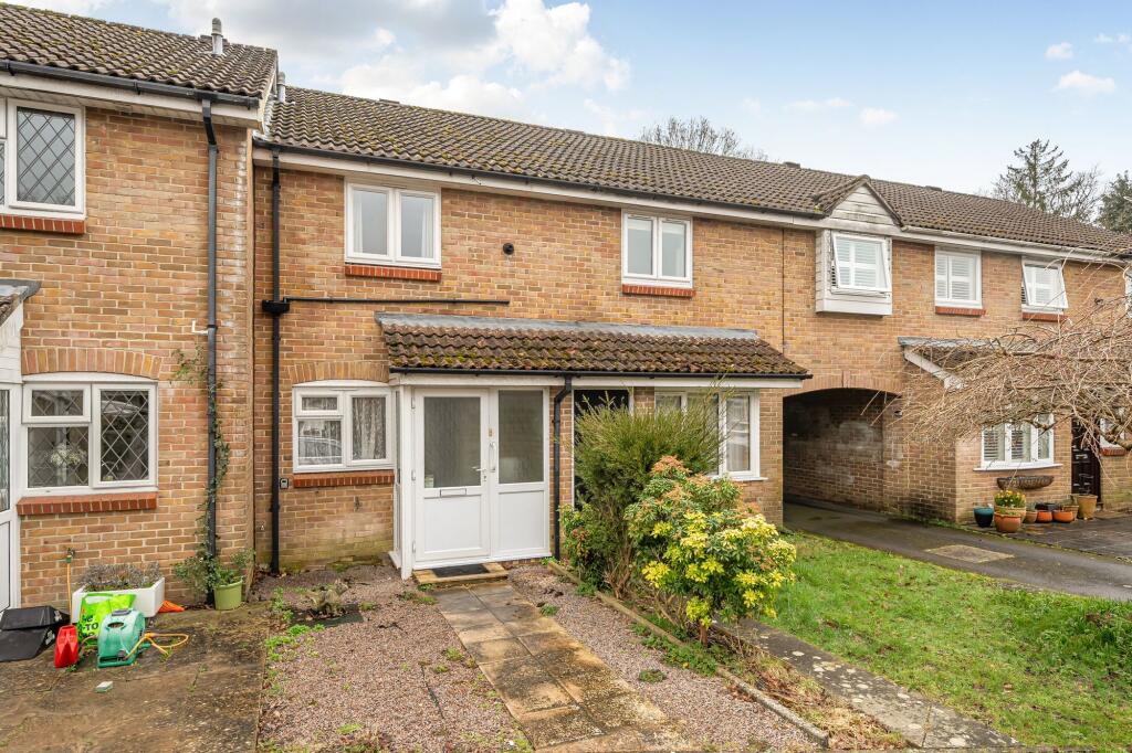 Main image of property: Oakwood Close, Midhurst, GU29
