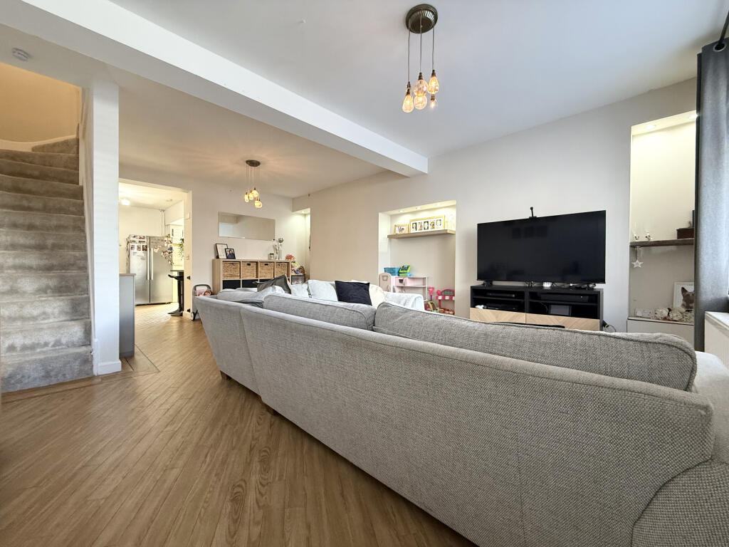 House in Aberdare, Aberaman North - View 4