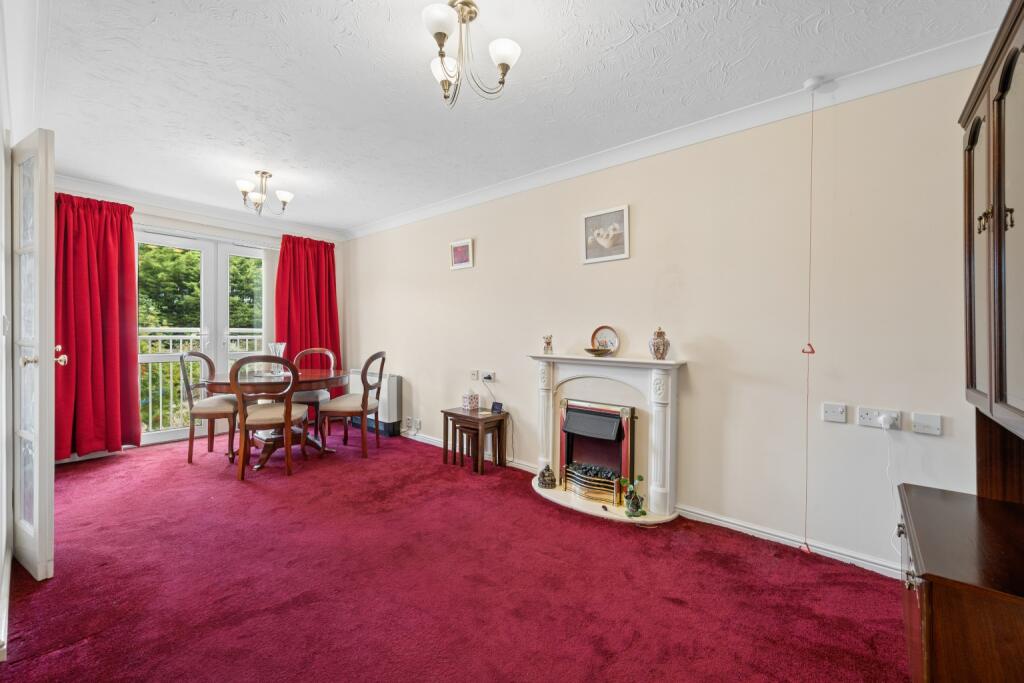 Apartment in Warrington, Culcheth and Glazebury - View 3