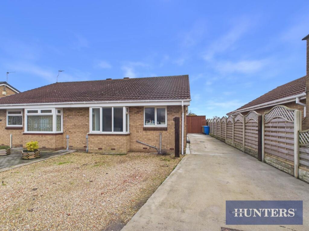 2-bed semi-detached on Pinfold Close, Bridlington, £185,000