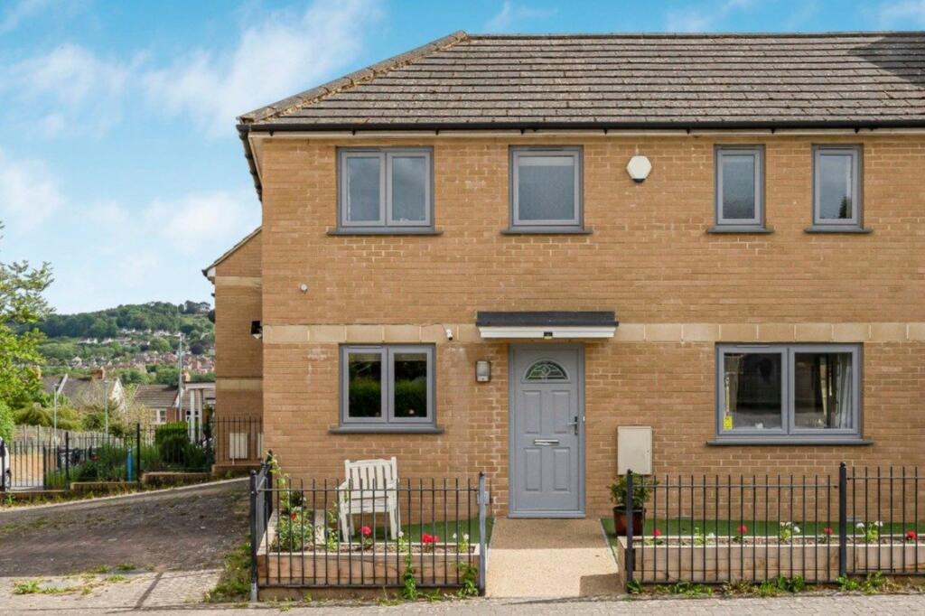 Main image of property: Graces Field, Stroud, Gloucestershire, GL5