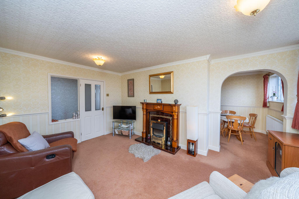 House in Dudley, West Midlands - View 4
