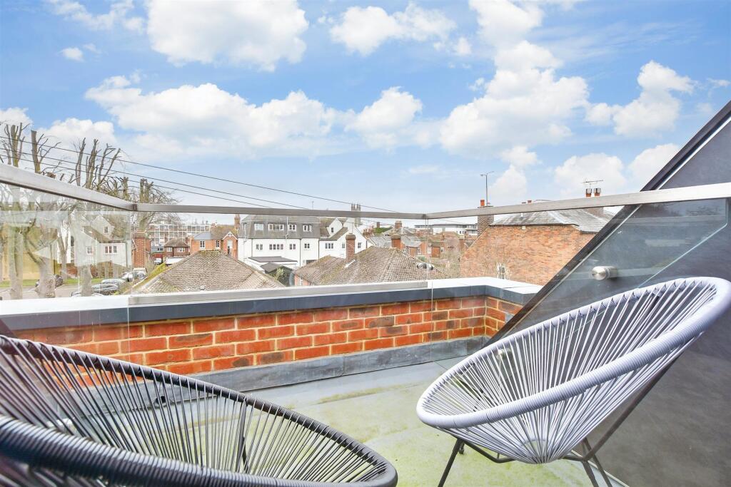 House in Canterbury, Stuppington, Longport - View 3