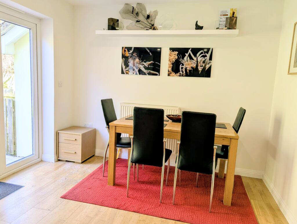 Leeward Lane, Torquay, TQ2 - Vairāk