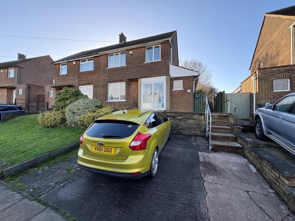 Main image of property: St. Margarets Avenue, Holmewood, Bradford