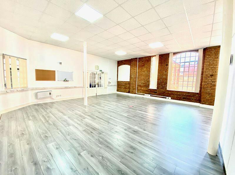 Suite 207c1.JPG