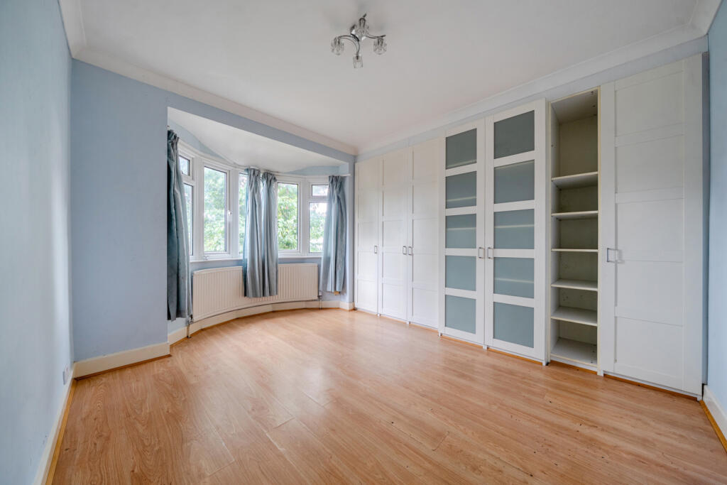 House in London - View 5
