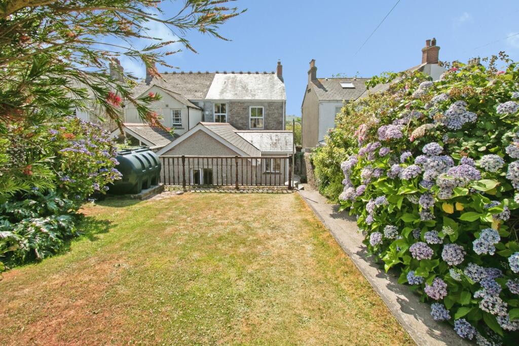 Albany Road, Redruth, Cornwall, TR15 - View 4