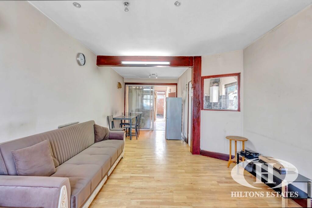 House in Southall - View 2