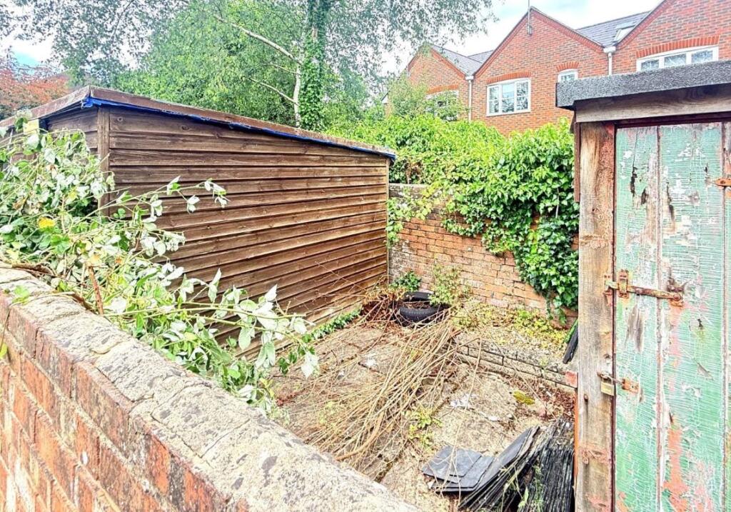 Main image of property: Land and Building to the Rear of 14 Trafalgar Road, West Sussex, RH12 2QB