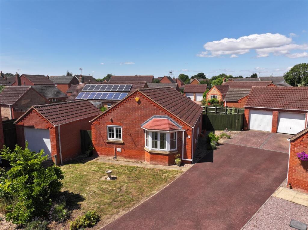 Main image of property: Riverside Park, Spalding