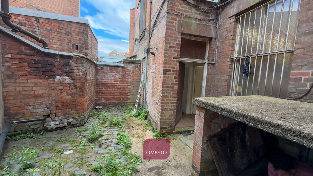 Rear Courtyard