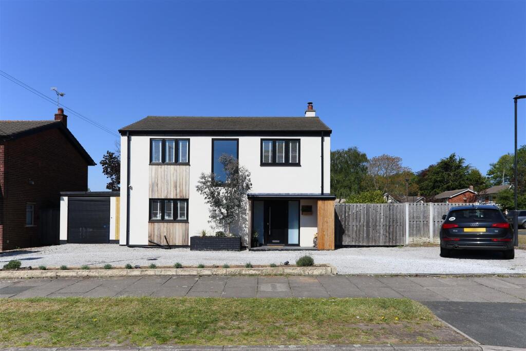 Main image of property: Dunniwood Avenue, Bessacarr, Doncaster