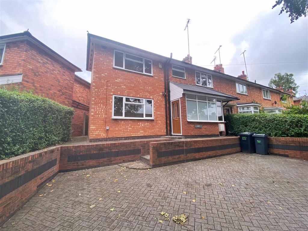 Main image of property: Poole Crescent, Harborne, Birmingham, B17 0PE