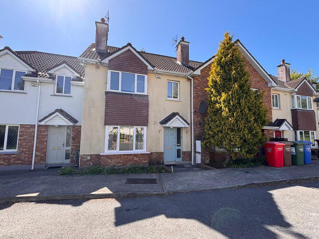 Main image of property: 14 Westwood Grove, Western Road, Clonmel