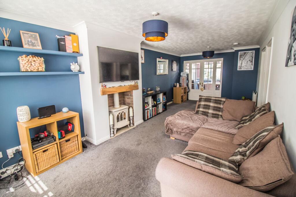 Chigwell Close, Penshaw, Houghton le Spring, DH4 photo 2