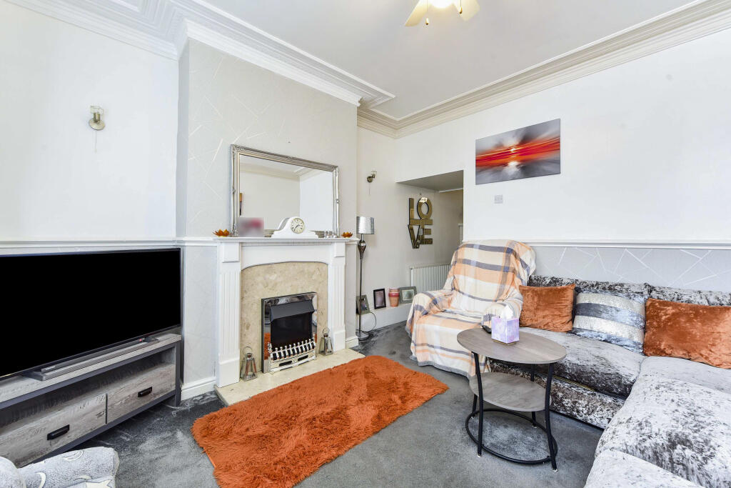 House in Doncaster, South Yorkshire - View 3