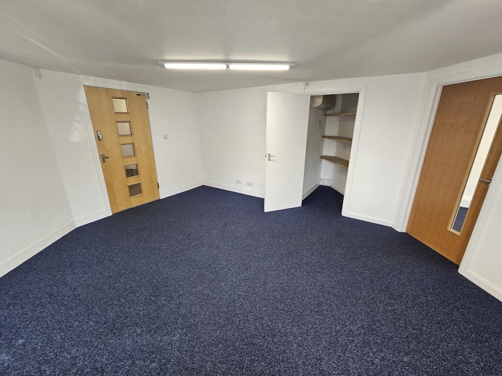 Additional image 8 of Unit 15-16,Aston Fields Industrial Estate, Aston Road, Bromsgrove, B60 3EX