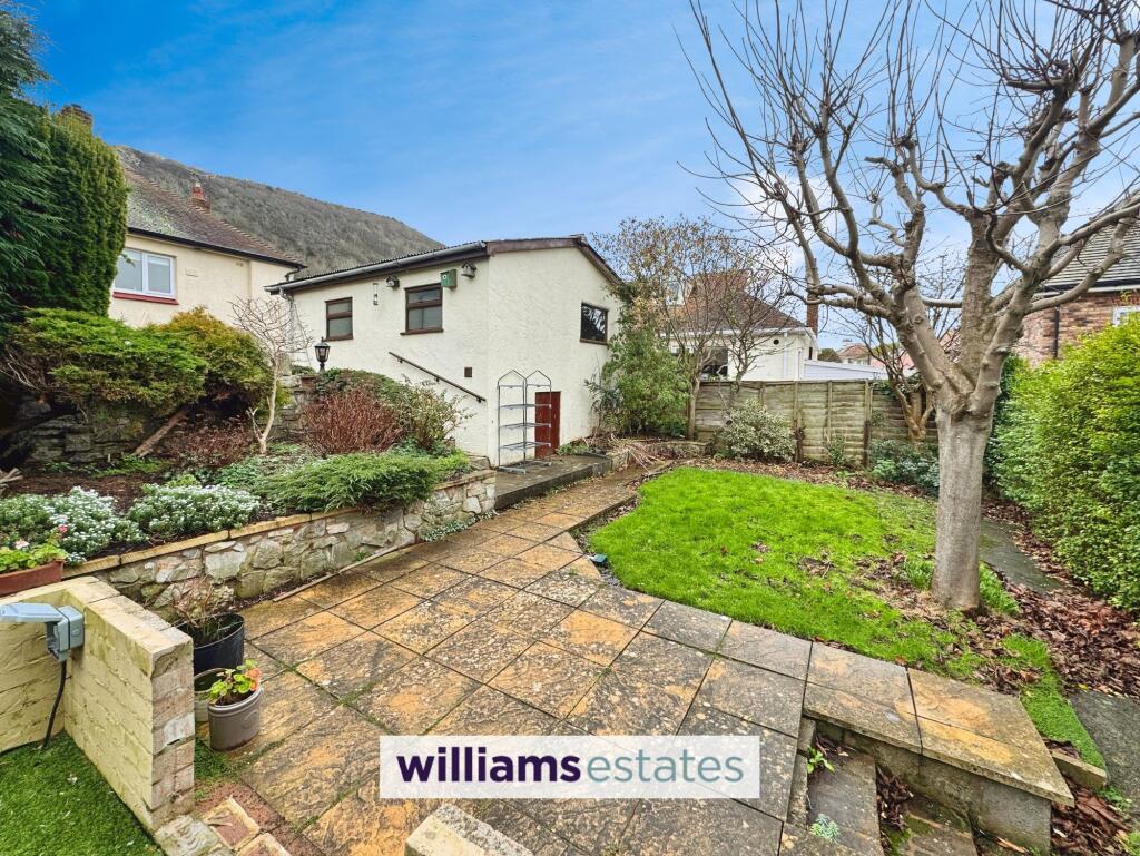 Chatsworth Close, Prestatyn, LL19 photo 3