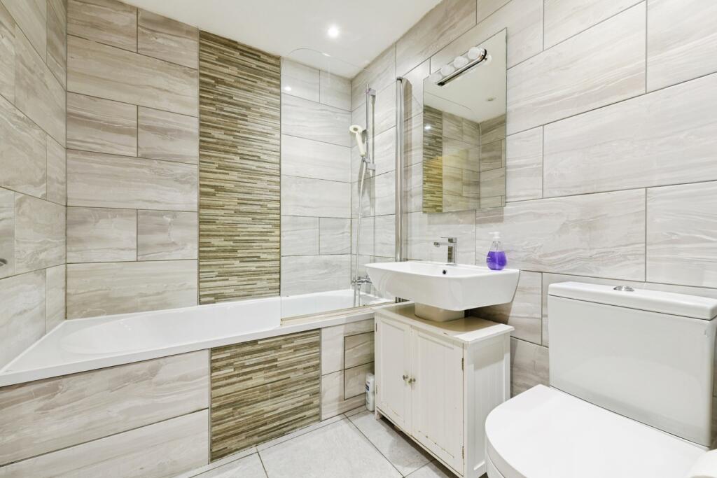 520a London Road photo 3